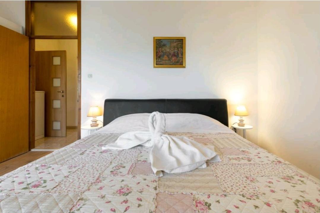 Apartments Siesta Sumartin Exterior foto